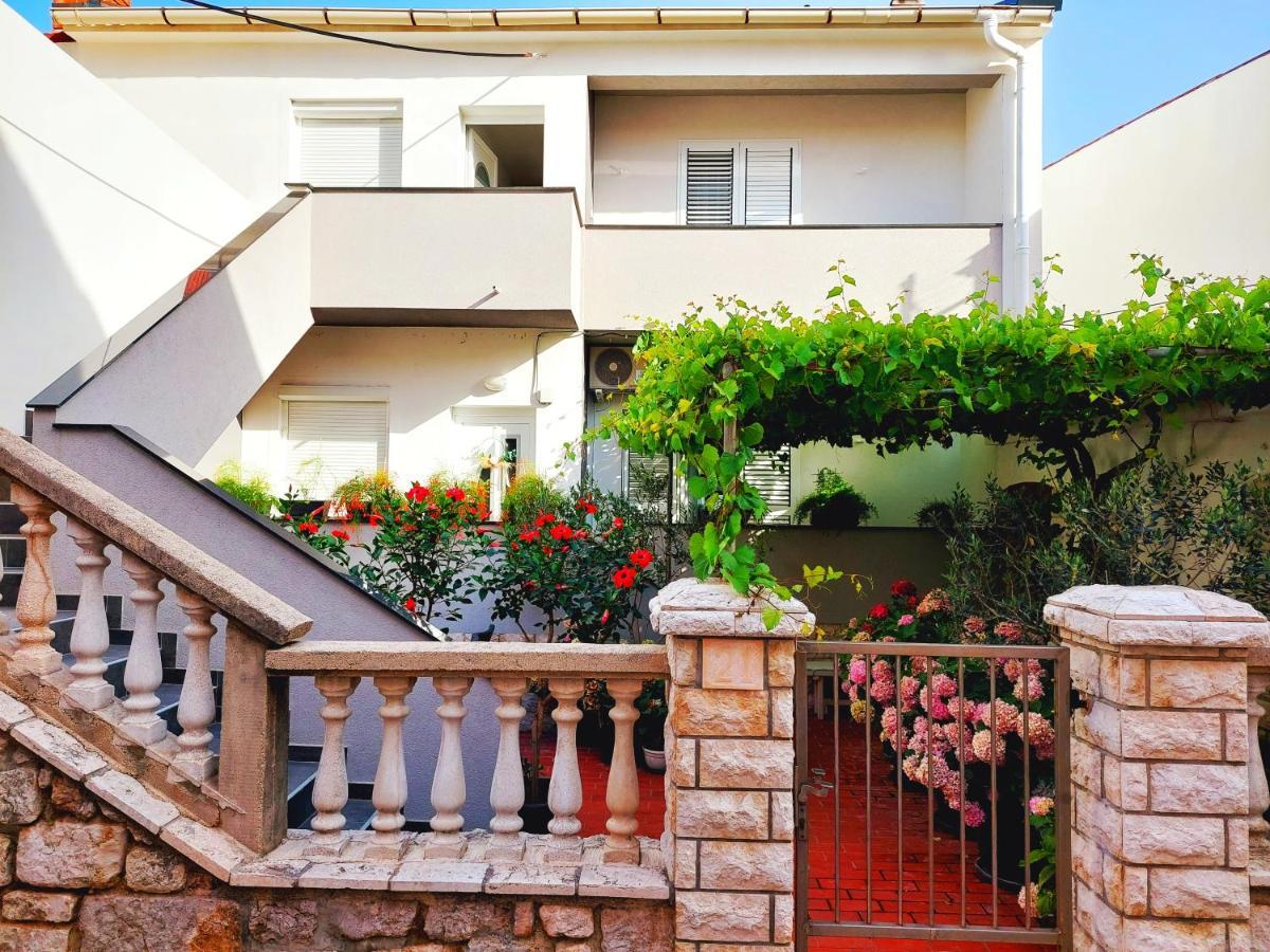 Apartment Eli Pag Town Exteriér fotografie